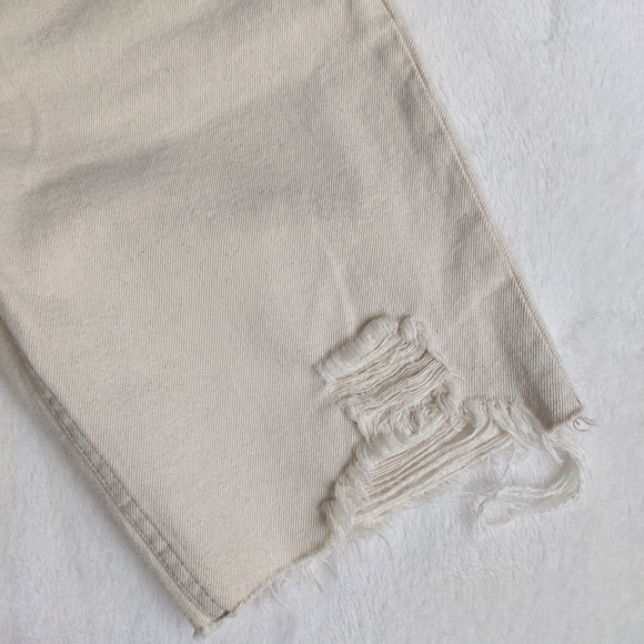 Free People Caroline Bermuda Denim Cutoff High Rise Fray Distress Ecru 28 NWT - Picture 12 of 15